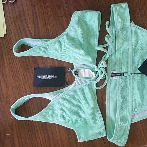 NWT PRETTY LITTLE THINGS MINT MINI CRINKLE TIE FRONT TOP/HIGH LEG BOTTOMS Sz 10 - Picture 9 of 12